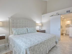 301 Ocean Bluffs Boulevard 5040, Jupiter FL 33477