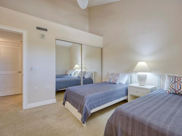 301 Ocean Bluffs Boulevard 5040, Jupiter FL 33477