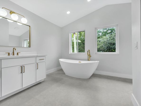 20411 NW 4th Street, Pembroke Pines FL 33029