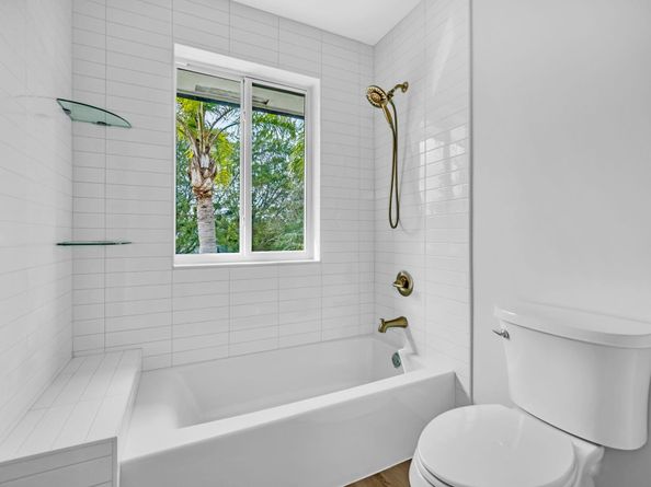 20411 NW 4th Street, Pembroke Pines FL 33029