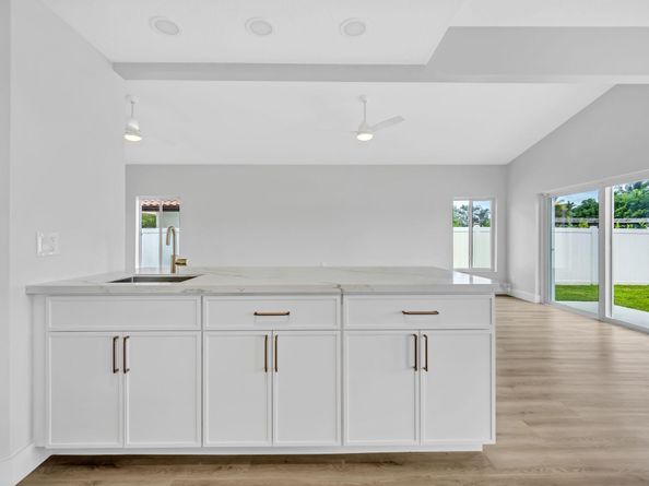 20411 NW 4th Street, Pembroke Pines FL 33029