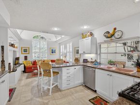 14 Via Del Corso, Palm Beach Gardens FL 33418