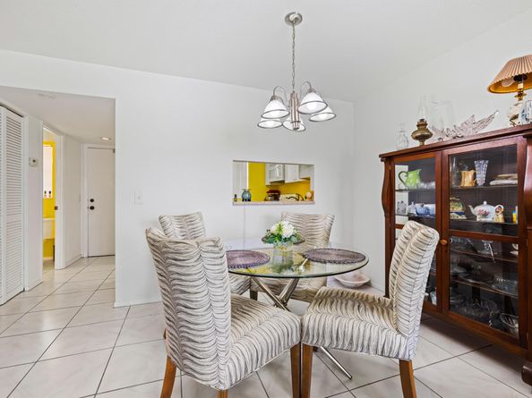 12016 Greenway Circle S 203, Royal Palm Beach FL 33411