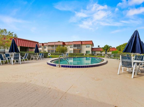 12016 Greenway Circle S 203, Royal Palm Beach FL 33411