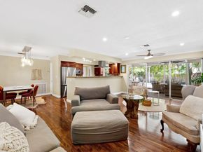 806 SE 9th Ave, Deerfield Beach FL 33441