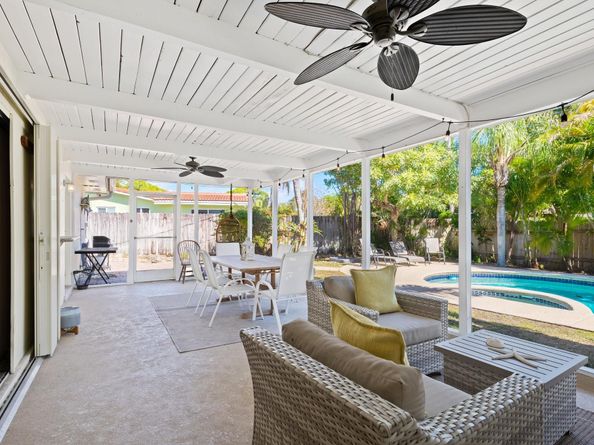 806 SE 9th Ave, Deerfield Beach FL 33441