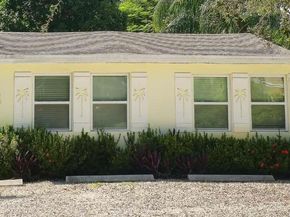 1215 NE 13th Ave, Fort Lauderdale FL 33304