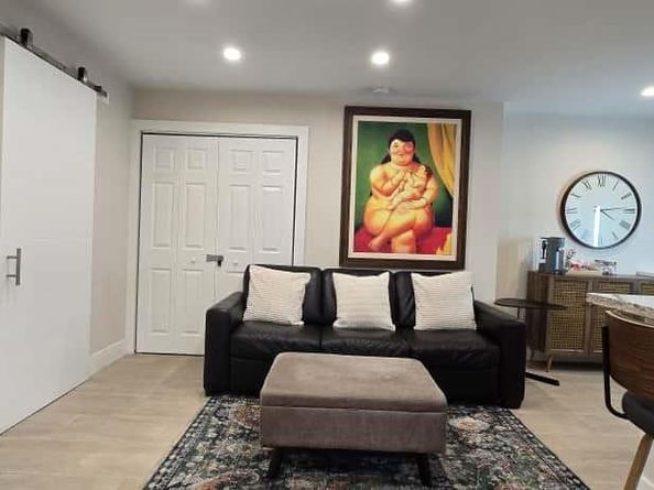 1215 NE 13th Ave, Fort Lauderdale FL 33304