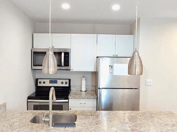 1215 NE 13th Ave, Fort Lauderdale FL 33304