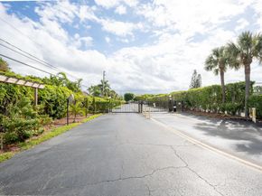 896 N Federal Highway 523, Lantana FL 33462