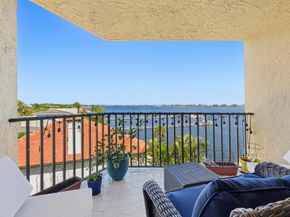 896 N Federal Highway 523, Lantana FL 33462