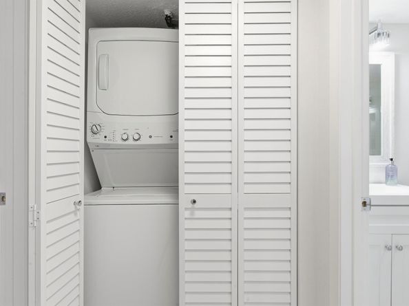 896 N Federal Highway 523, Lantana FL 33462