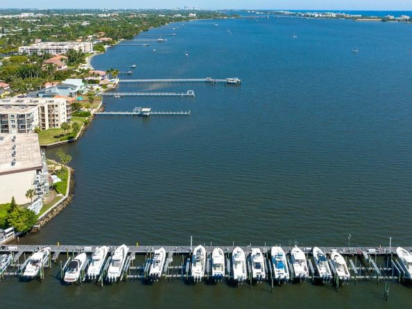 896 N Federal Highway 523, Lantana FL 33462