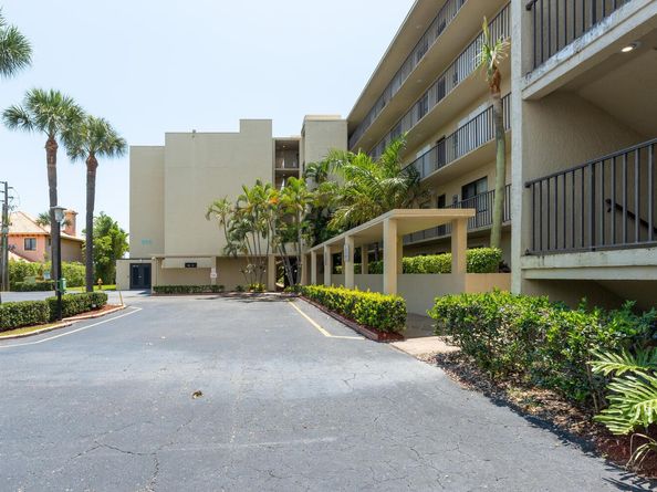 896 N Federal Highway 523, Lantana FL 33462