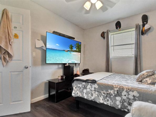 6533 SW 22nd St, Miramar FL 33023