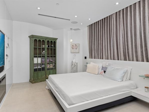 2140 N Ocean Blvd V, Fort Lauderdale FL 33305