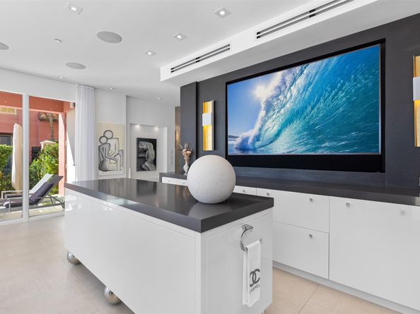 2140 N Ocean Blvd V, Fort Lauderdale FL 33305