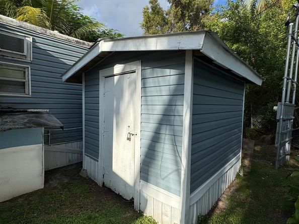 1221 Elizabeth Ave,, West Palm Beach FL 33401