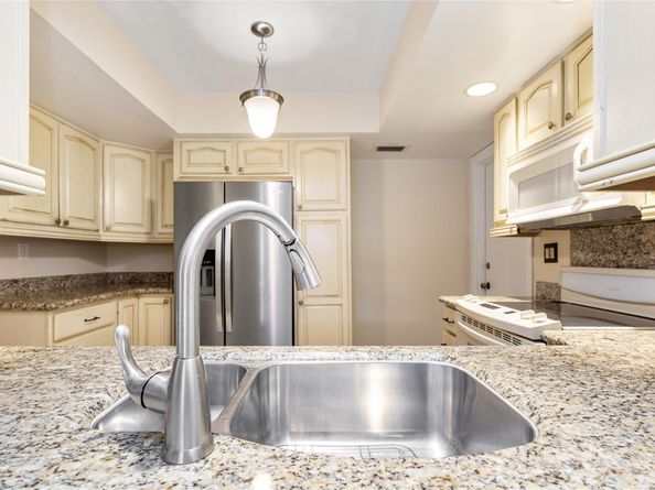 1759 NE 39th Ct 1305, Pompano Beach FL 33064