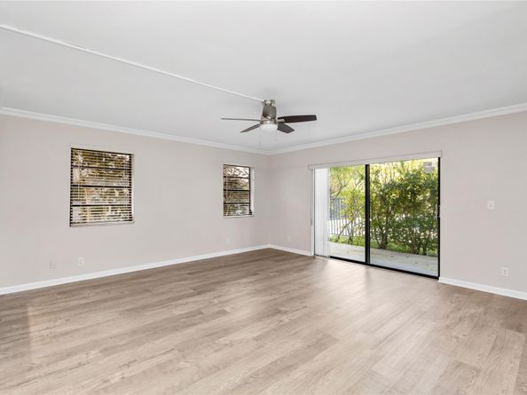 1759 NE 39th Ct 1305, Pompano Beach FL 33064