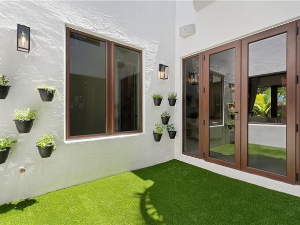 1312 SE 2nd Ct, Fort Lauderdale FL 33301