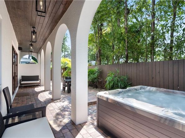 1312 SE 2nd Ct, Fort Lauderdale FL 33301