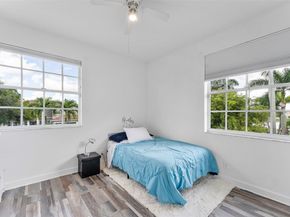 5037 NW 119th Ter, Coral Springs FL 33076