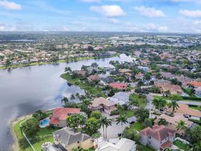 5037 NW 119th Ter, Coral Springs FL 33076