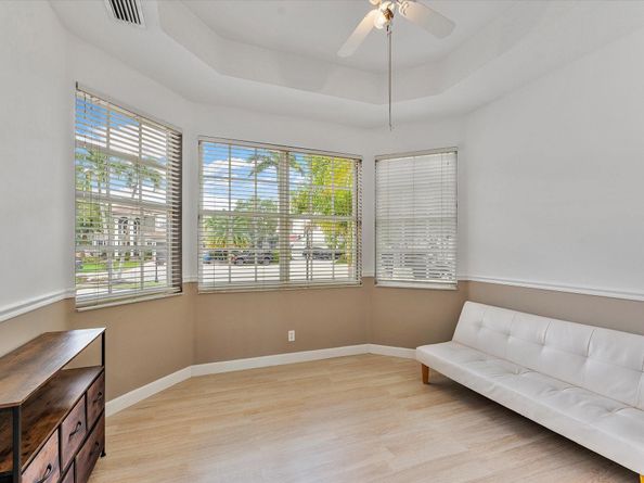 5037 NW 119th Ter, Coral Springs FL 33076