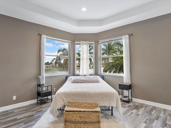 5037 NW 119th Ter, Coral Springs FL 33076