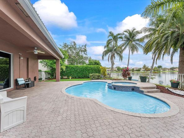 5037 NW 119th Ter, Coral Springs FL 33076