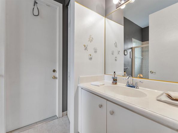 5037 NW 119th Ter, Coral Springs FL 33076