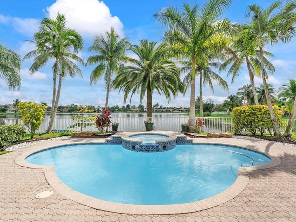 5037 NW 119th Ter, Coral Springs FL 33076