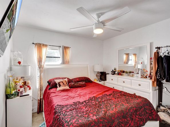 1732 W 72nd St 1732, Hialeah FL 33014