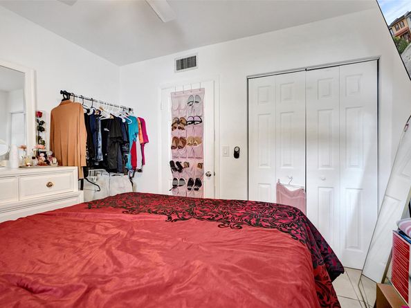1732 W 72nd St 1732, Hialeah FL 33014