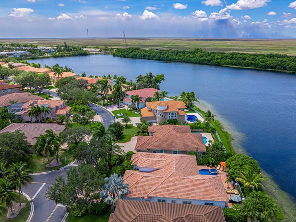 12307 NW 49th St, Coral Springs FL 33076