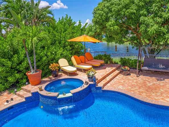 12307 NW 49th St, Coral Springs FL 33076