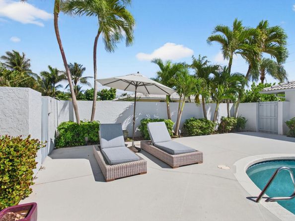 3535 S Lake Drive, Boynton Beach FL 33435