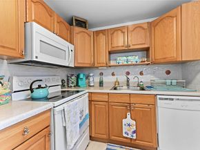 98 Flanders C, Delray Beach FL 33484