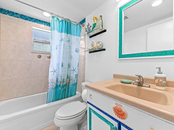98 Flanders C, Delray Beach FL 33484