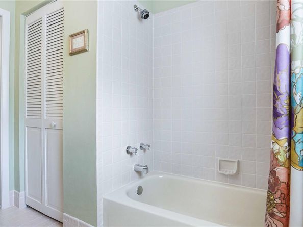 3099 Perriwinkle Cir, Davie FL 33328