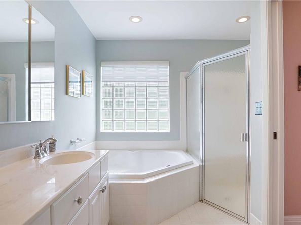 3099 Perriwinkle Cir, Davie FL 33328