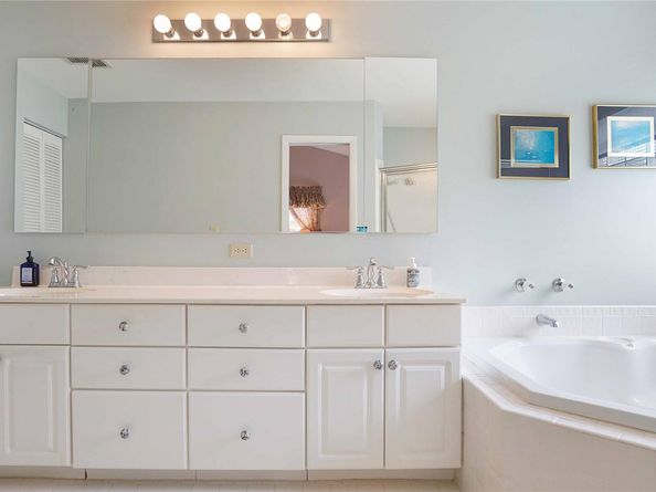 3099 Perriwinkle Cir, Davie FL 33328