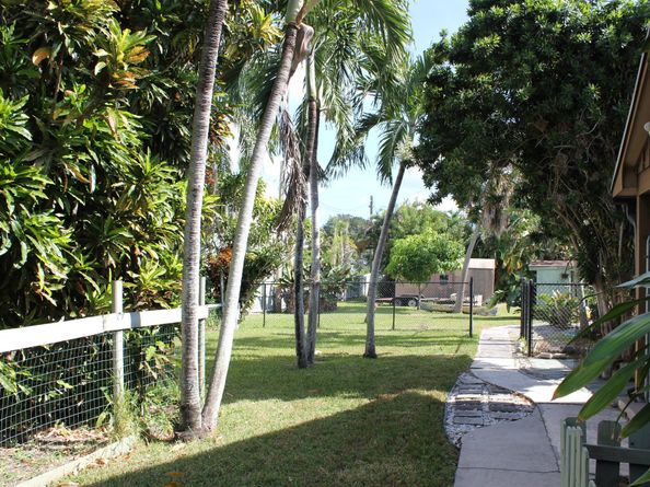 4981 Serafica Drive, Lake Worth FL 33461