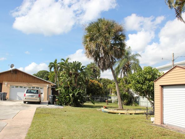 4981 Serafica Drive, Lake Worth FL 33461