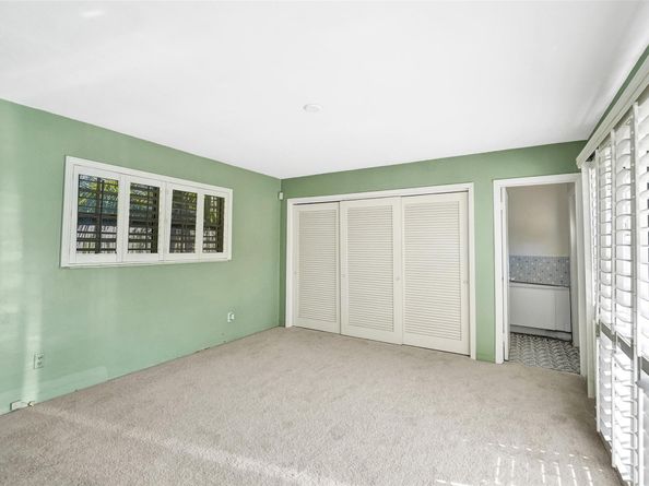 1240 SE 12th Way, Fort Lauderdale FL 33316