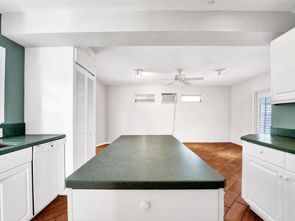 1240 SE 12th Way, Fort Lauderdale FL 33316