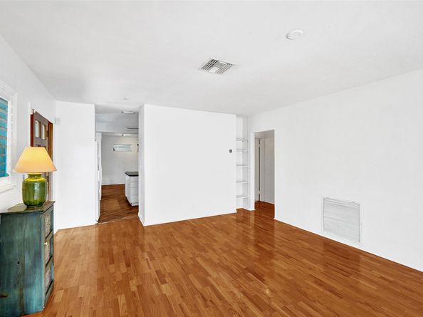 1240 SE 12th Way, Fort Lauderdale FL 33316