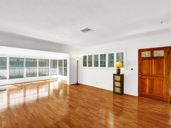 1240 SE 12th Way, Fort Lauderdale FL 33316