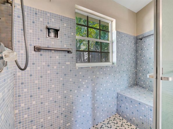 1240 SE 12th Way, Fort Lauderdale FL 33316